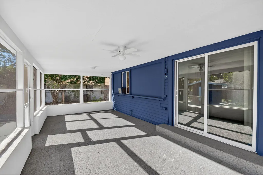 1006 S M Street Lake Worth Beach FL 33460