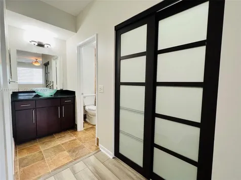 6944 SW 39th Street Davie FL 33314