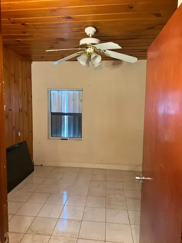 1017 W Lakewood Road West Palm Beach FL 33405