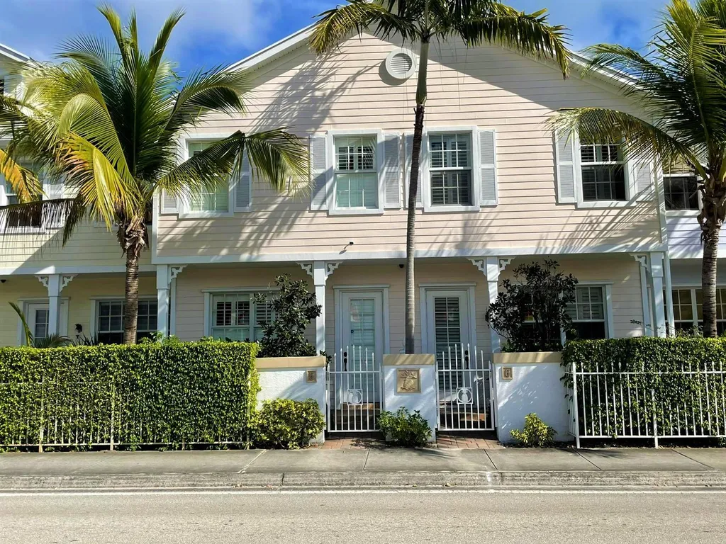 902 S Federal Highway Lake Worth Beach FL 33460