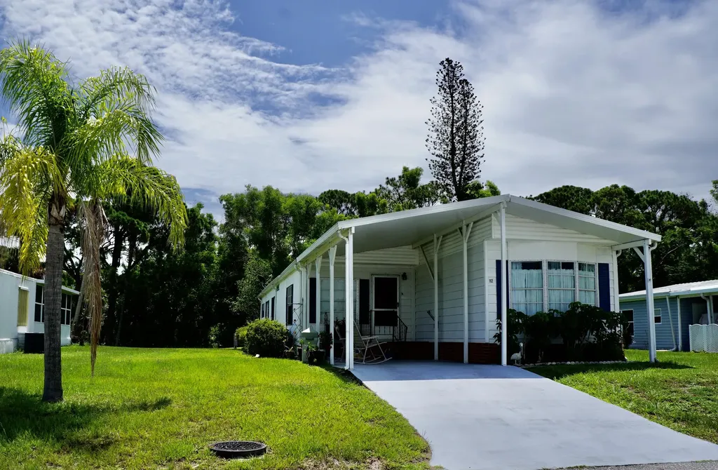 112 W Caribbean Port St Lucie FL 34952