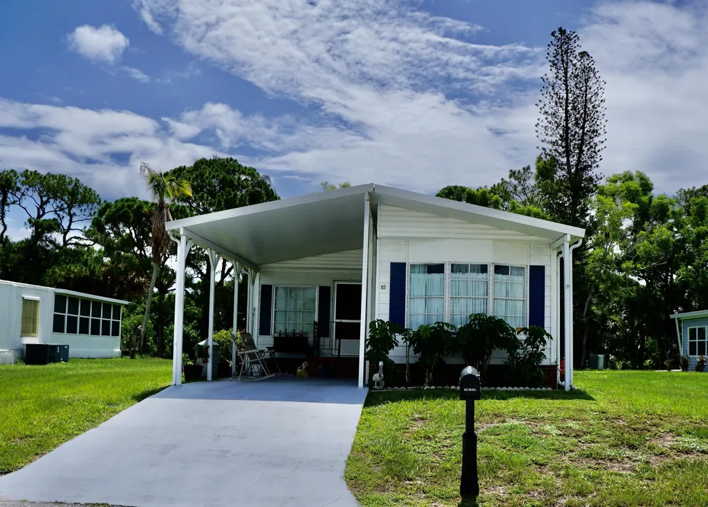 112 W Caribbean Port St Lucie FL 34952