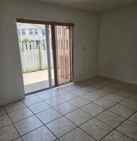 9187 Fontainebleau Boulevard Miami FL 33172