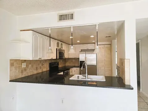 9187 Fontainebleau Boulevard Miami FL 33172