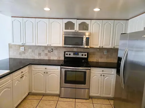 9187 Fontainebleau Boulevard Miami FL 33172