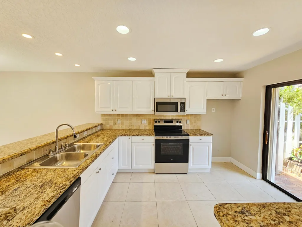 17200 Fownes Crescent Jupiter FL 33477