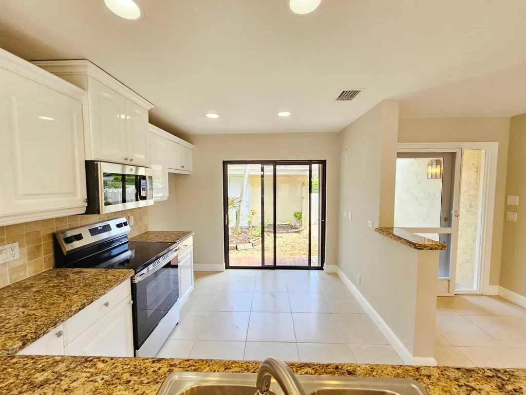 17200 Fownes Crescent Jupiter FL 33477