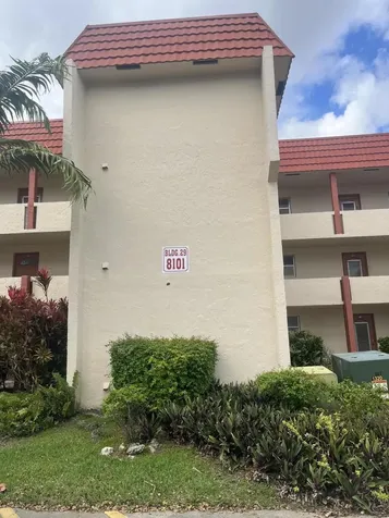 8101 N Sunrise Lakes Drive N Sunrise FL 33322