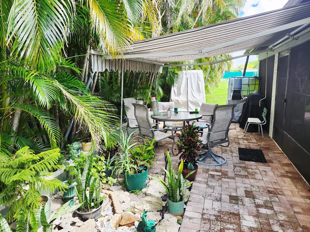 11 SE Flamenco Way Port St Lucie FL 34952