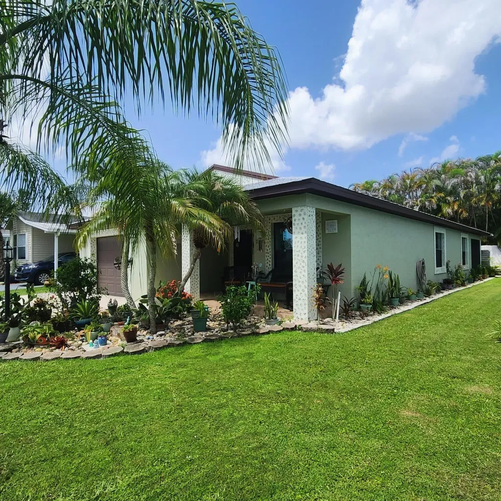 11 SE Flamenco Way Port St Lucie FL 34952