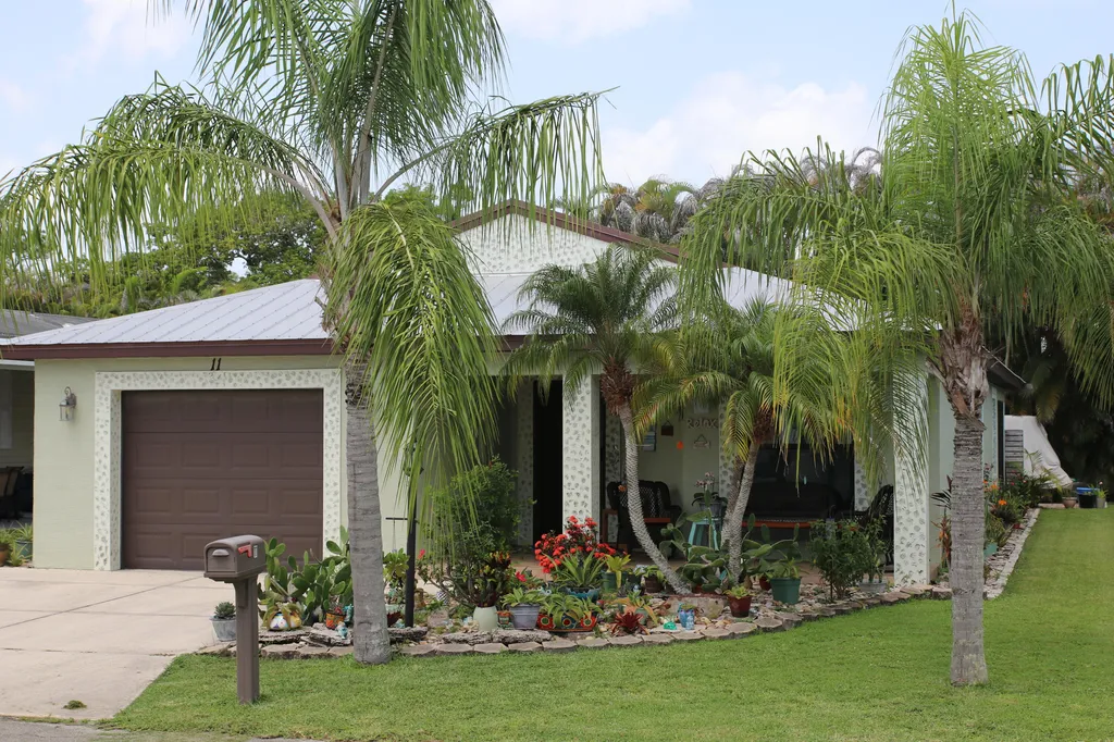 11 SE Flamenco Way Port St Lucie FL 34952