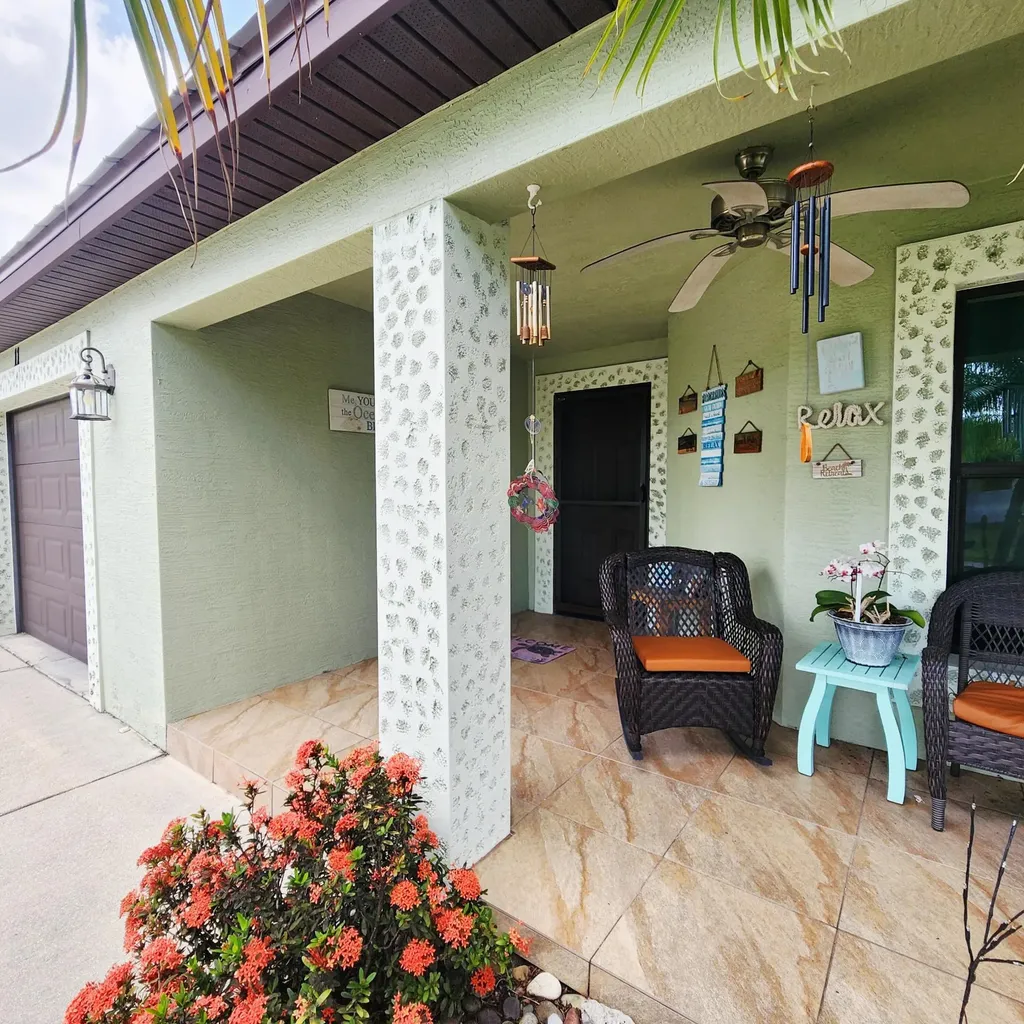 11 SE Flamenco Way Port St Lucie FL 34952