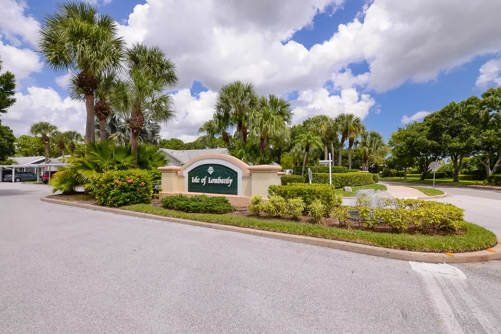 1189 NW Lombardy Drive Port St Lucie FL 34986