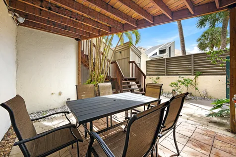 1605 U.s. 1 Jupiter FL 33477