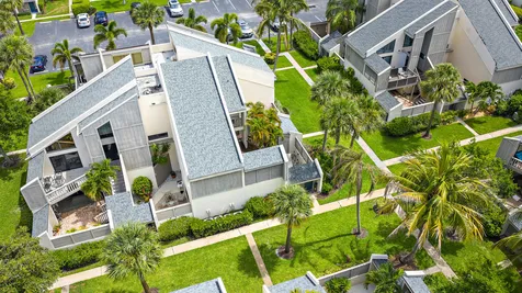 1605 U.s. 1 Jupiter FL 33477