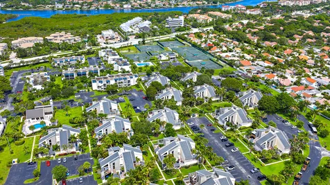 1605 U.s. 1 Jupiter FL 33477