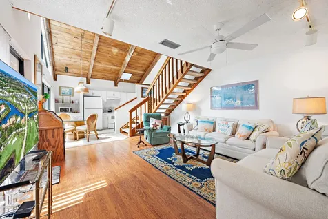 1605 U.s. 1 Jupiter FL 33477