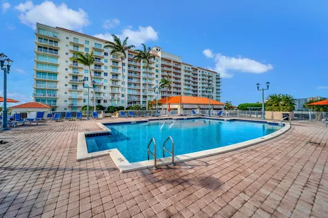 3020 NE 32nd Avenue Fort Lauderdale FL 33308