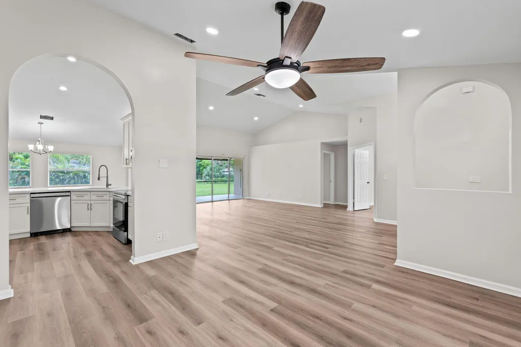17104 76th Street N The Acreage FL 33470