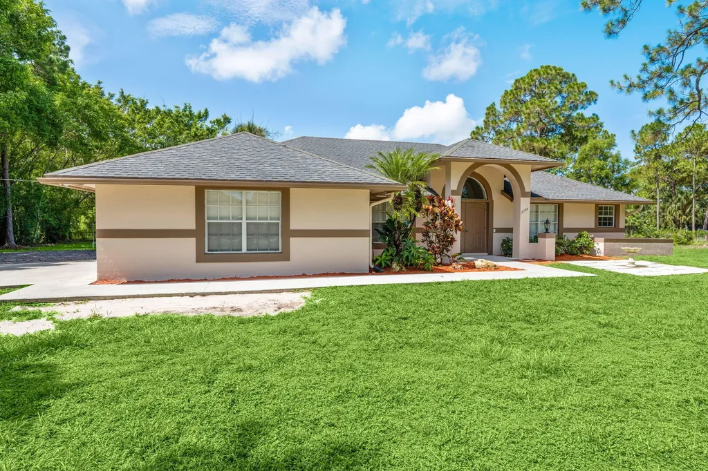 17104 76th Street N The Acreage FL 33470
