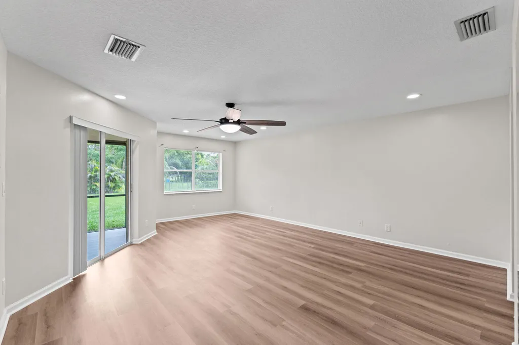 17104 76th Street N The Acreage FL 33470