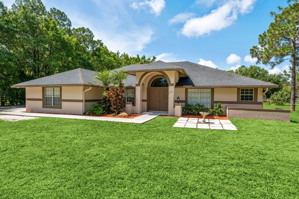 17104 76th Street N The Acreage FL 33470