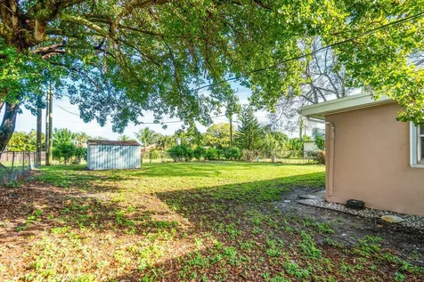 4271 Empress Street Palm Beach Gardens FL 33410