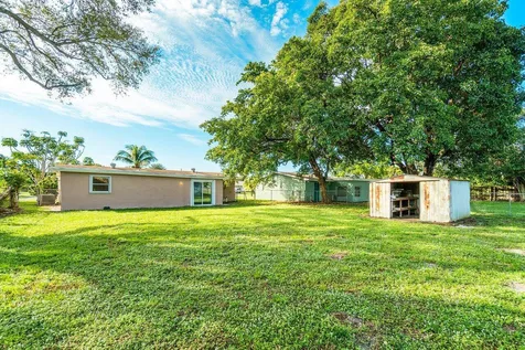4271 Empress Street Palm Beach Gardens FL 33410