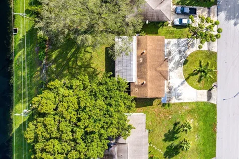 4271 Empress Street Palm Beach Gardens FL 33410