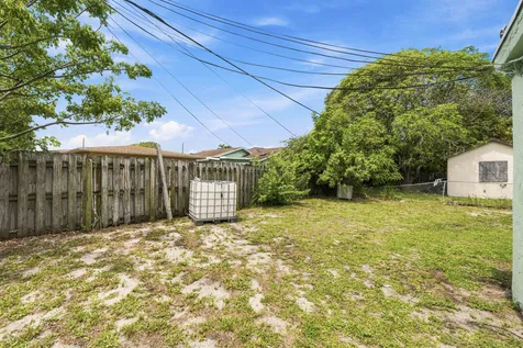 166 SW 3rd Street Deerfield Beach FL 33441
