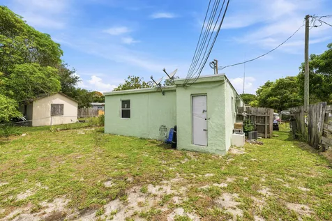 166 SW 3rd Street Deerfield Beach FL 33441