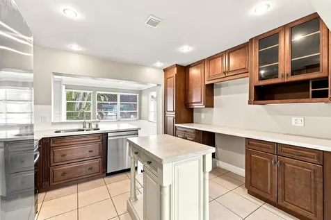 4569 NW 16th Avenue Tamarac FL 33309