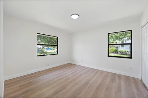 621 NE Town Terrace Jensen Beach FL 34957