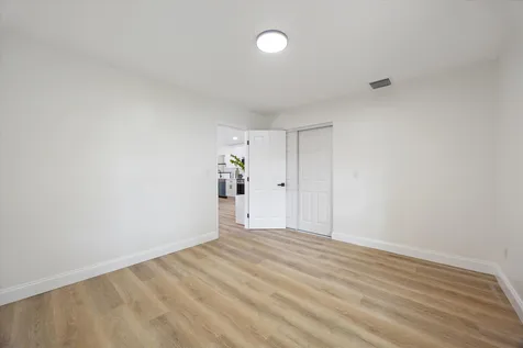 621 NE Town Terrace Jensen Beach FL 34957