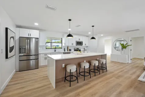 621 NE Town Terrace Jensen Beach FL 34957