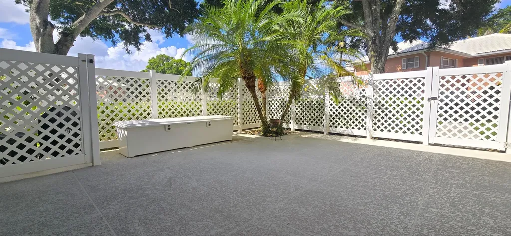 1919 Hartford Court West Palm Beach FL 33409