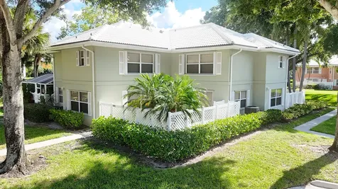 1919 Hartford Court West Palm Beach FL 33409