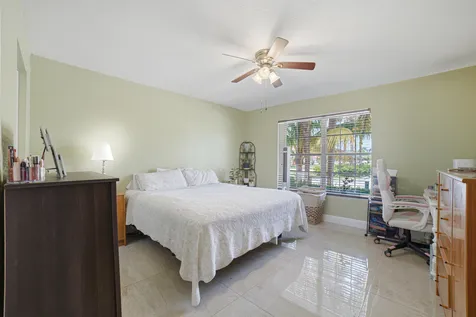 2036 NW 183rd Circle Pembroke Pines FL 33029