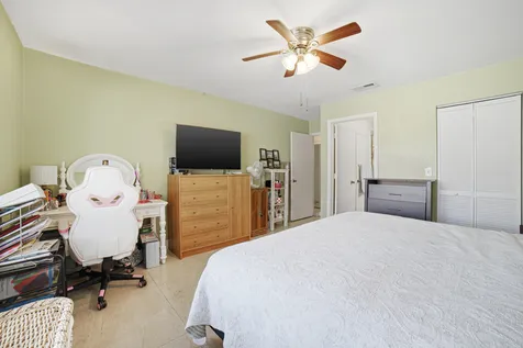 2036 NW 183rd Circle Pembroke Pines FL 33029