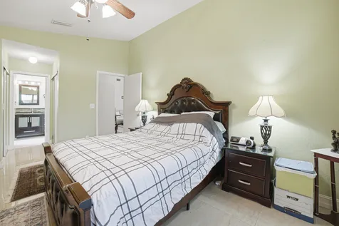 2036 NW 183rd Circle Pembroke Pines FL 33029