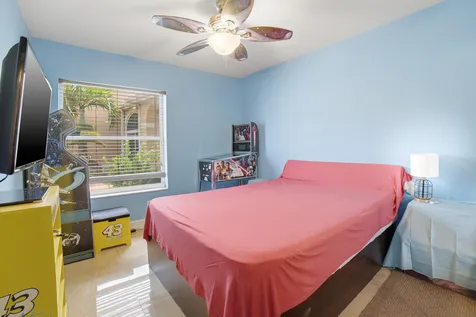 2036 NW 183rd Circle Pembroke Pines FL 33029