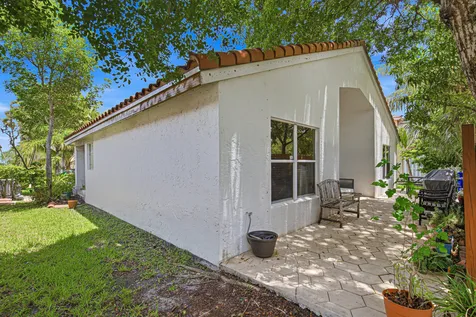 2036 NW 183rd Circle Pembroke Pines FL 33029