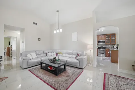 2036 NW 183rd Circle Pembroke Pines FL 33029
