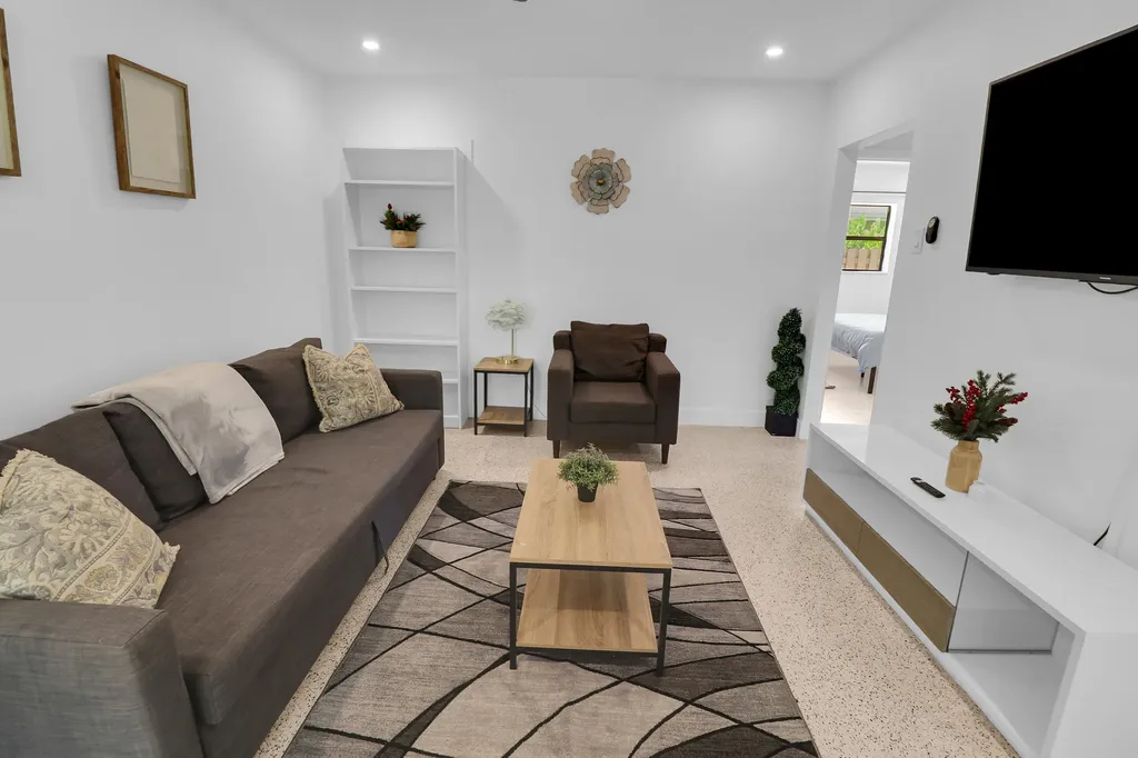 210 SW 11th Street Fort Lauderdale FL 33315