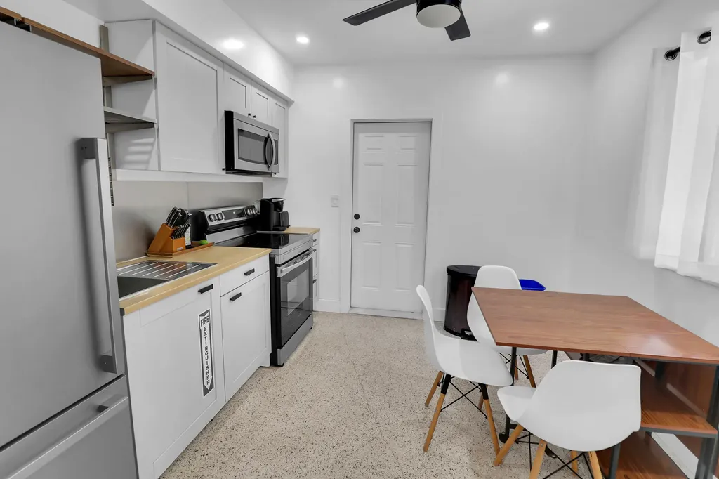 210 SW 11th Street Fort Lauderdale FL 33315