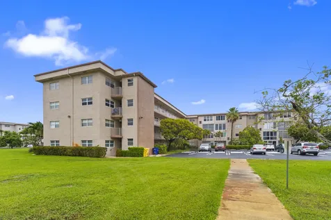 2615 NE 1st Court Boynton Beach FL 33435