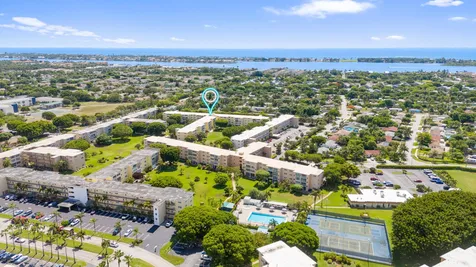 2615 NE 1st Court Boynton Beach FL 33435