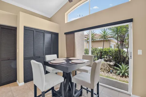 6405 Sand Hills Circle Lake Worth FL 33463
