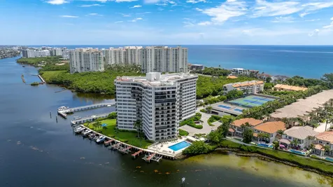 3912 S Ocean Boulevard Highland Beach FL 33487