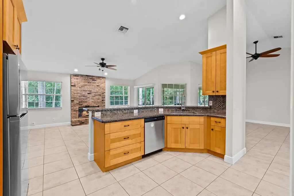 16628 Valencia Boulevard The Acreage FL 33470
